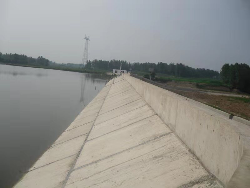 信阳平桥区38座小型水库出险加固工程